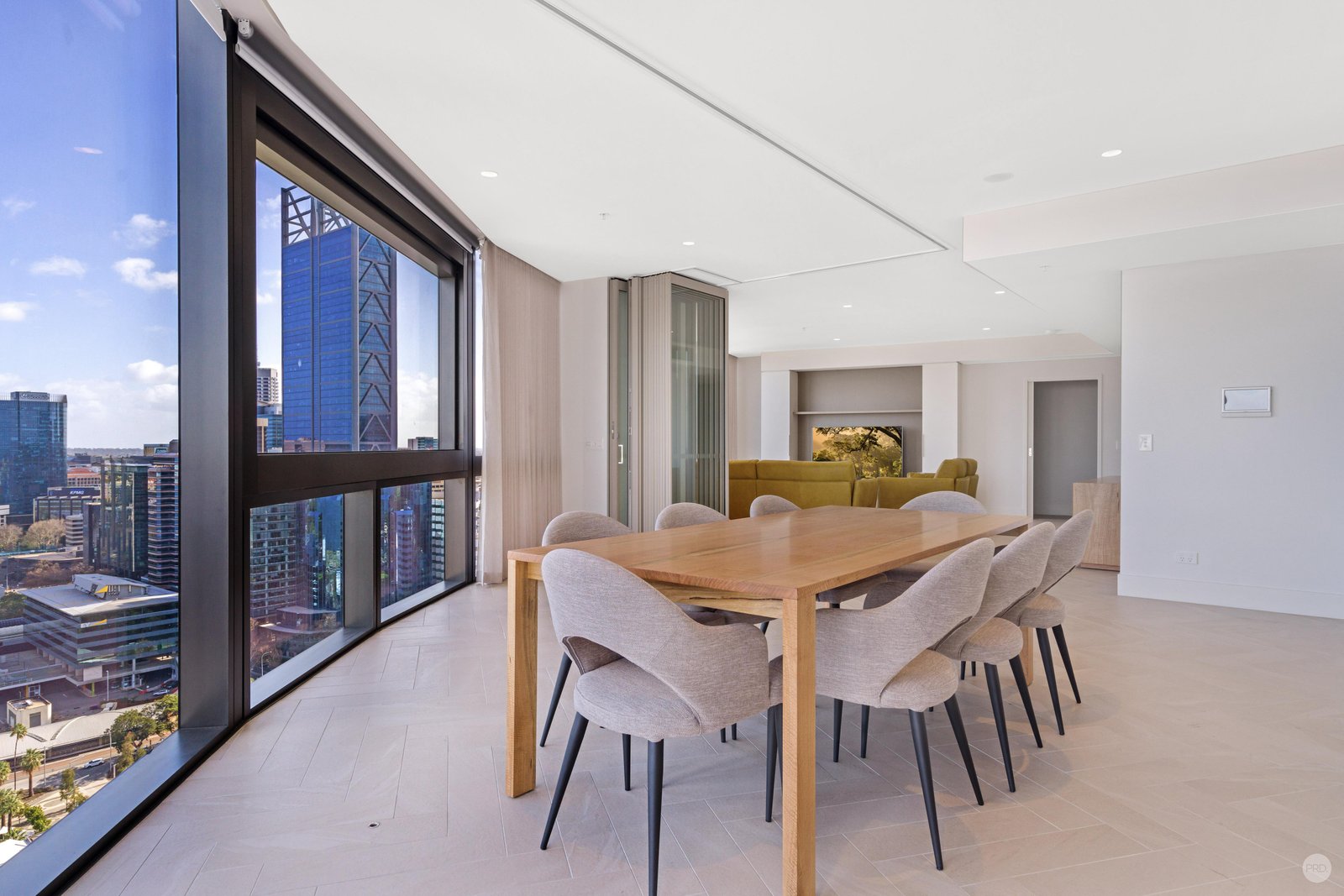 2705/1 Geoffrey Bolton Avenue PERTH 12