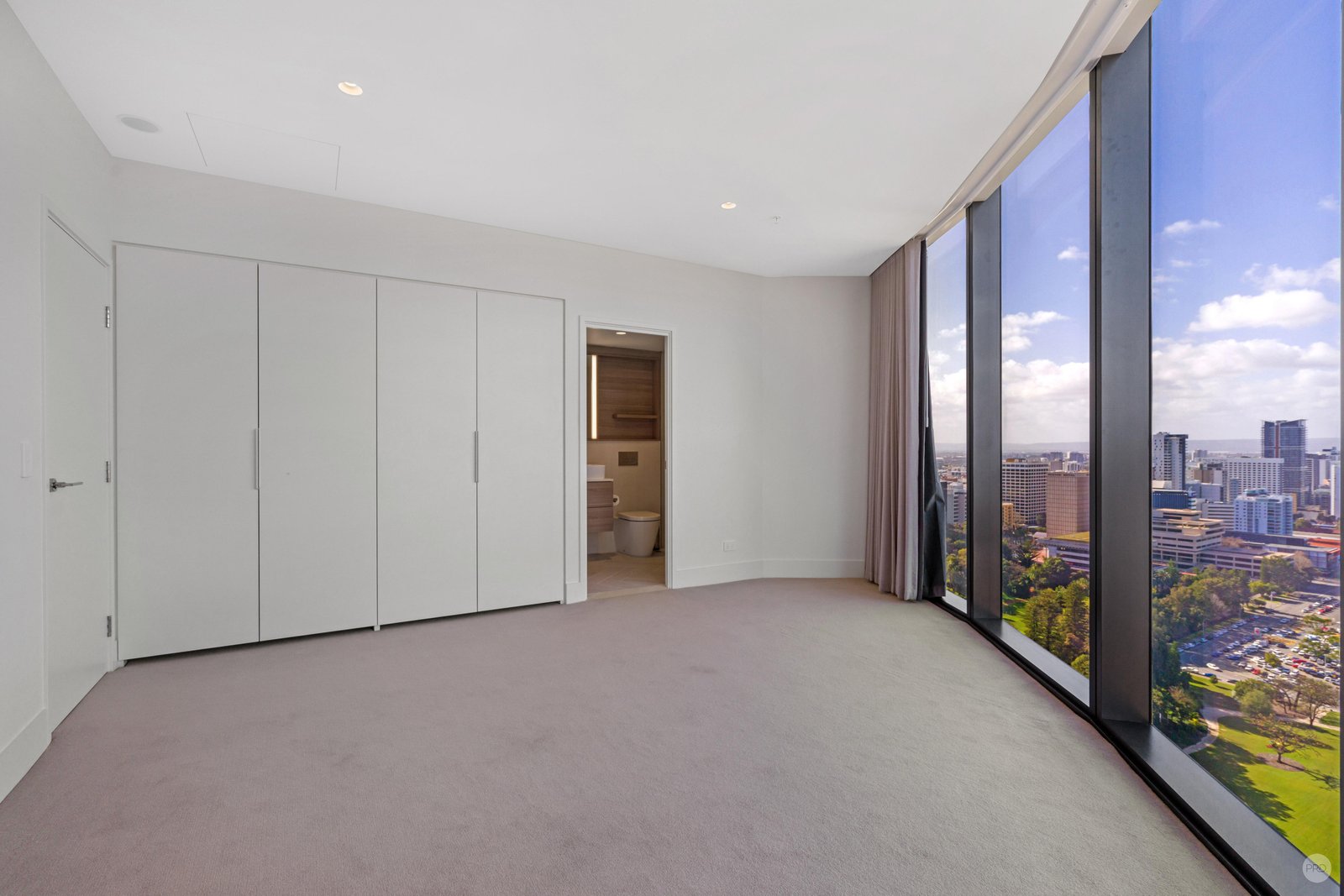 2705/1 Geoffrey Bolton Avenue PERTH 16