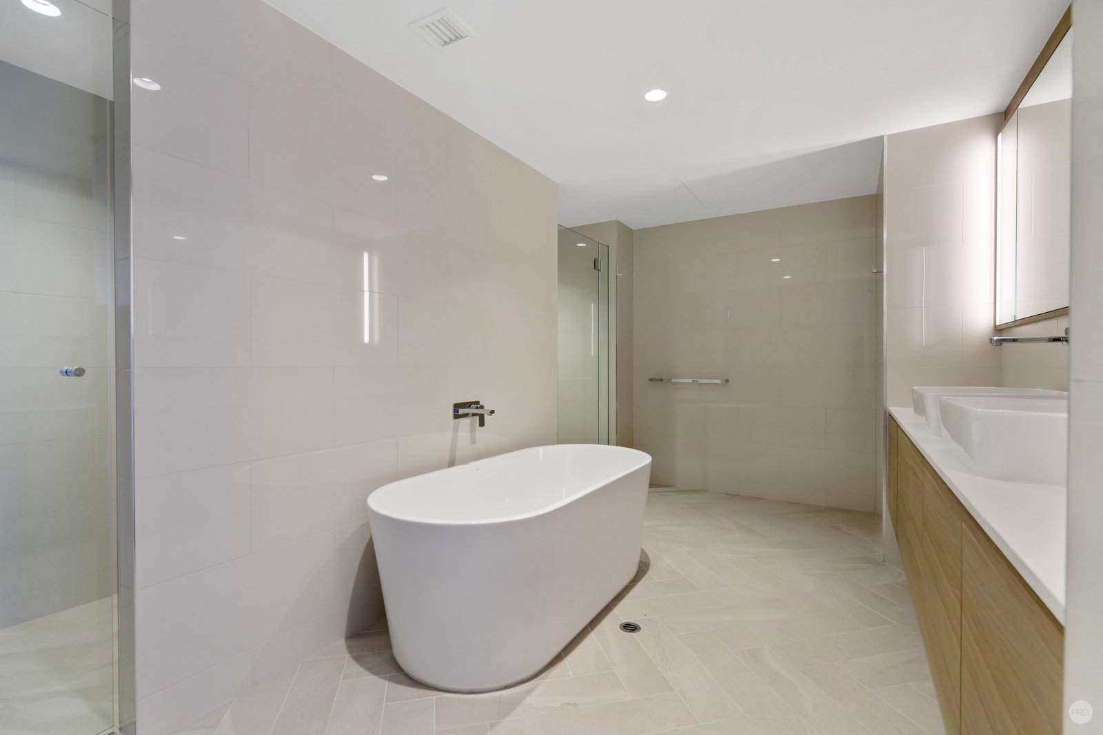 2705/1 Geoffrey Bolton Avenue PERTH 21