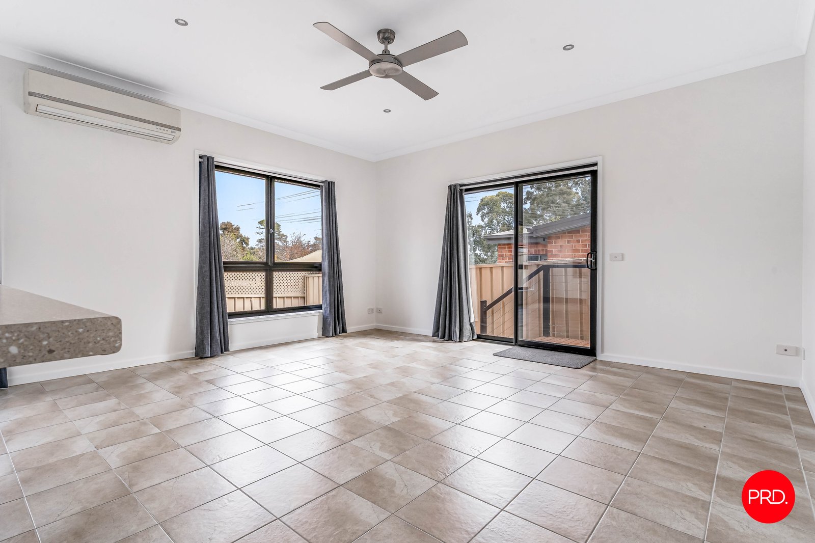 2/71 Allingham Street GOLDEN SQUARE 6