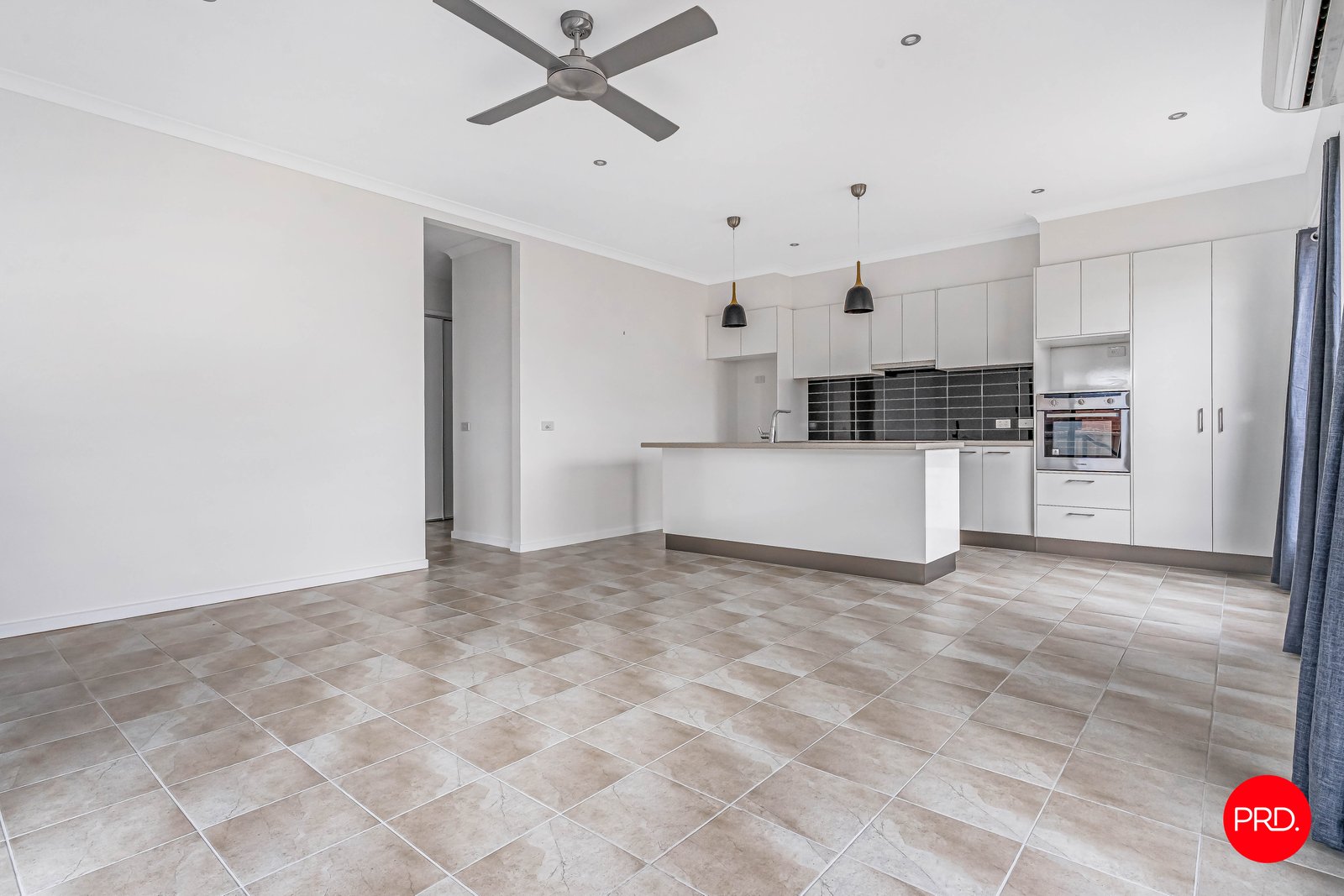 2/71 Allingham Street GOLDEN SQUARE 7