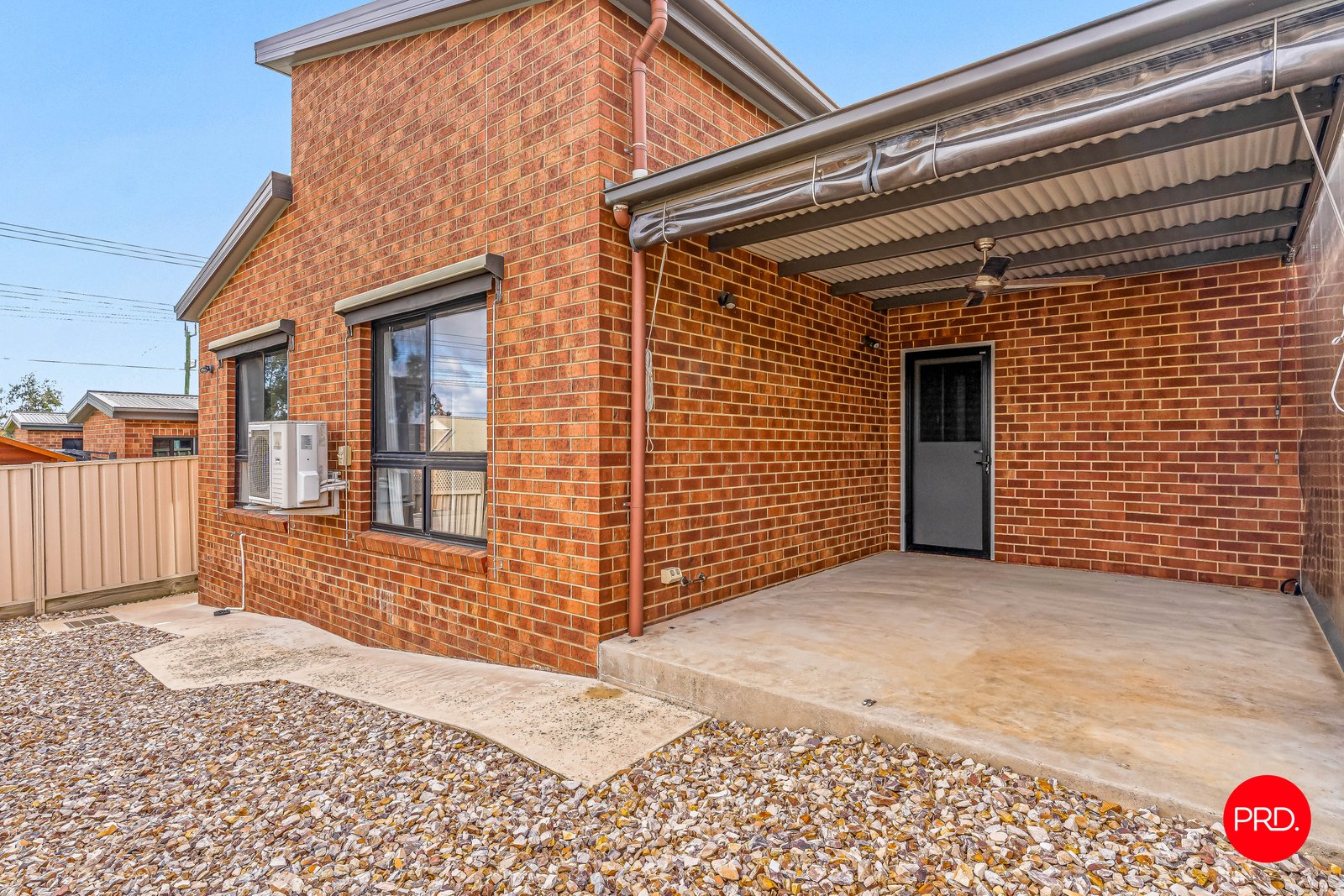 2/71 Allingham Street GOLDEN SQUARE 11