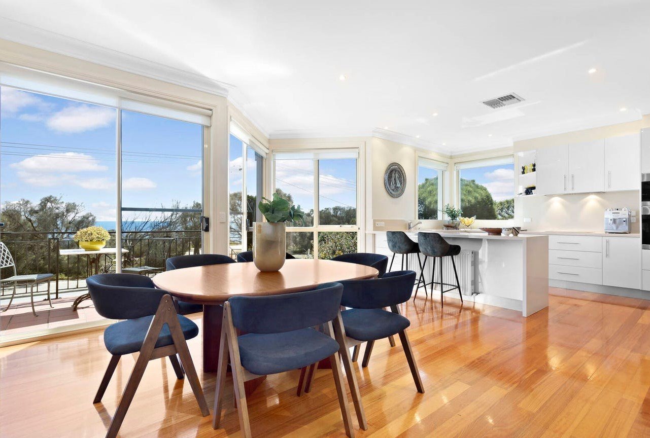 Gallery: 271 Beach Road