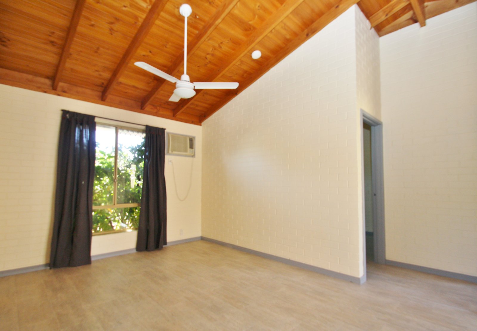 27/1 Charles Road CABLE BEACH 2