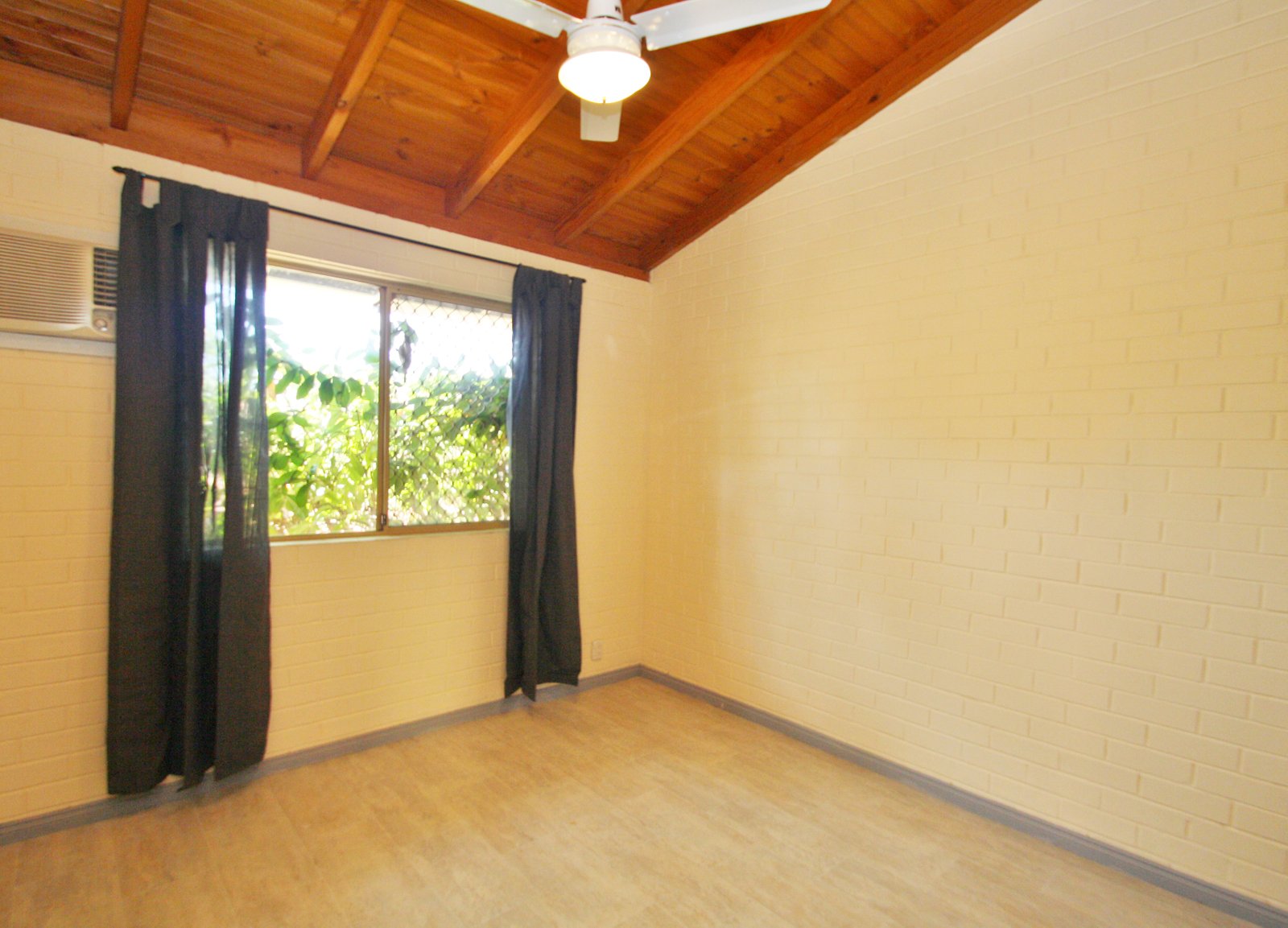 27/1 Charles Road CABLE BEACH 6