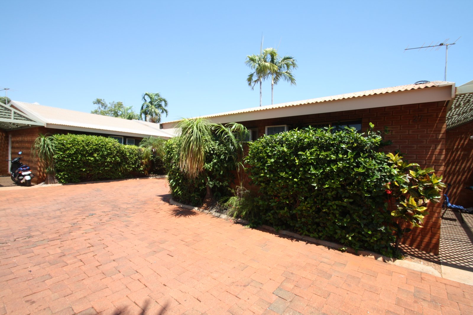 27/1 Charles Road CABLE BEACH 10