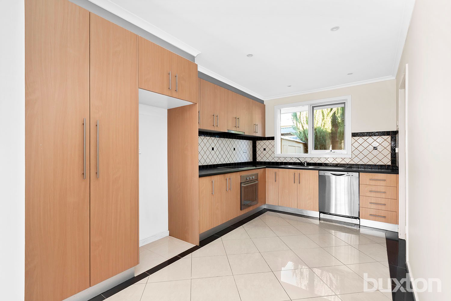 Gallery: 2/71 Chesterville Road