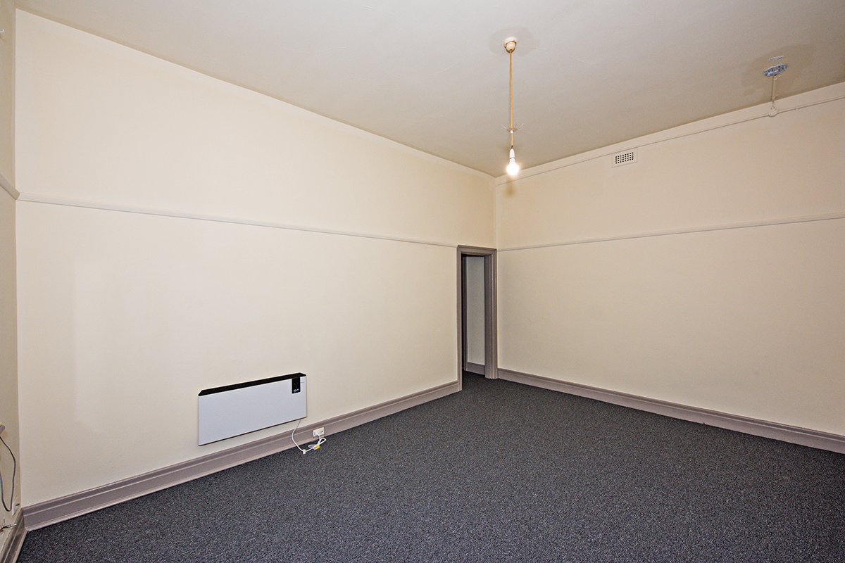 Gallery: 2/71 Clyde Street