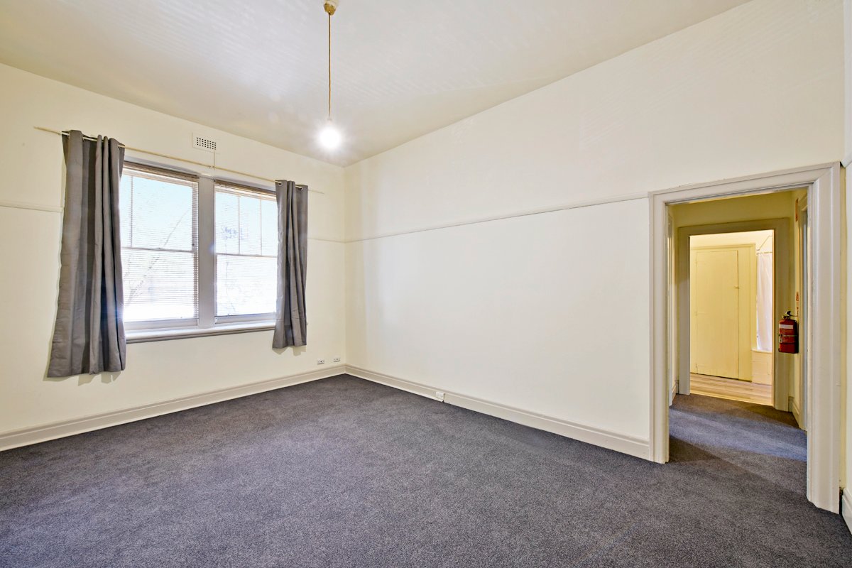 Gallery: 2/71 Clyde Street