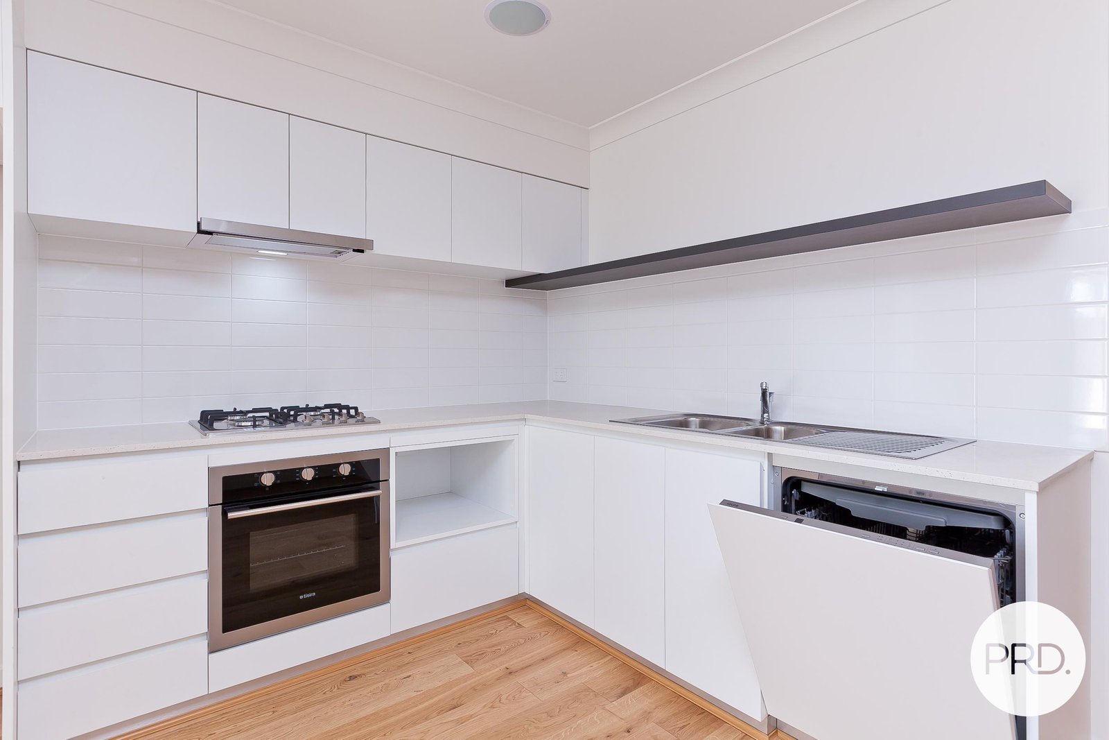 27/1 Glenariff Boulevard CANNING VALE 4