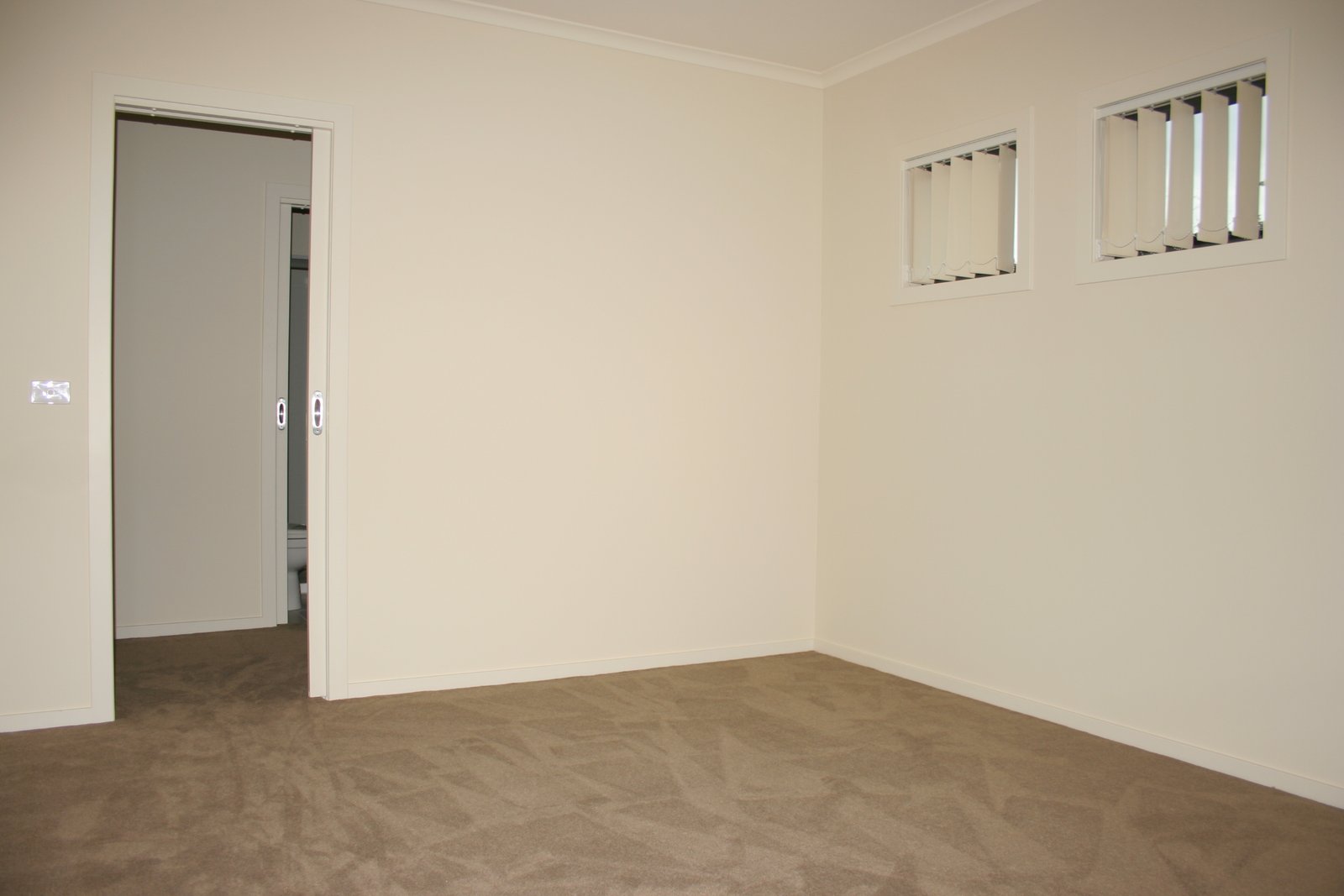 Gallery: 2/71 Kirkwood Road