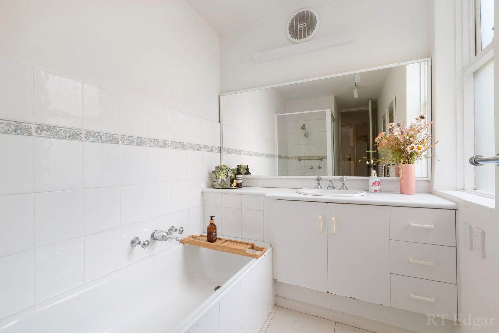 Real Estate and Property in 2/71 Lansell Road, Toorak, VIC