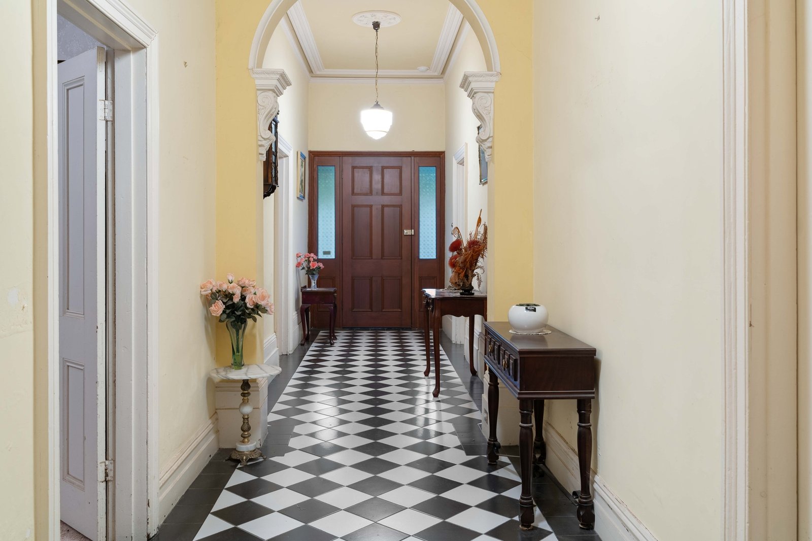 Gallery: 271 McCartneys Road