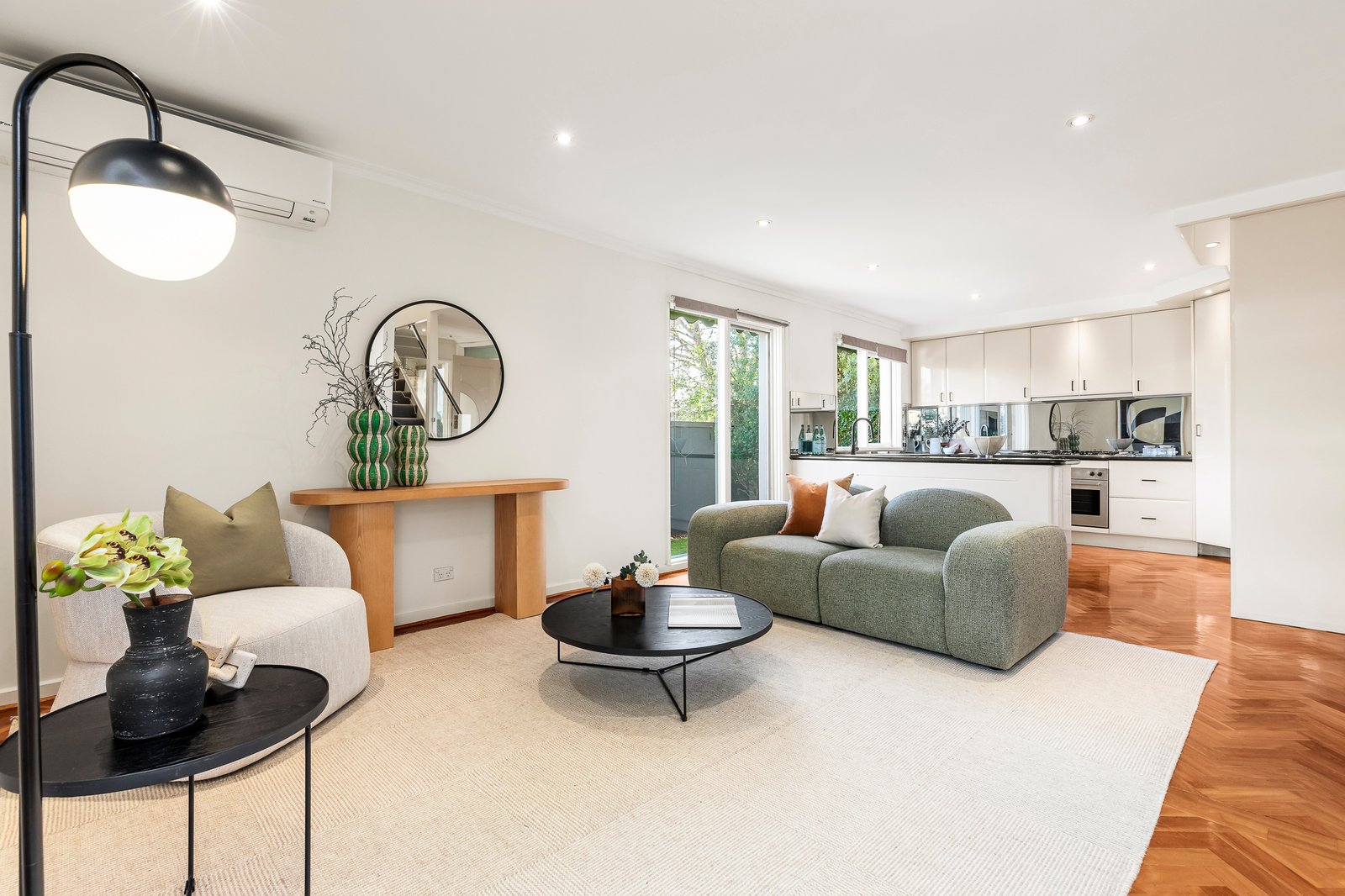 Gallery: 2/71 Roslyn Street