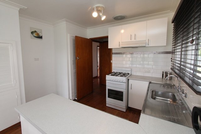 271 Vickers Street SEBASTOPOL 8