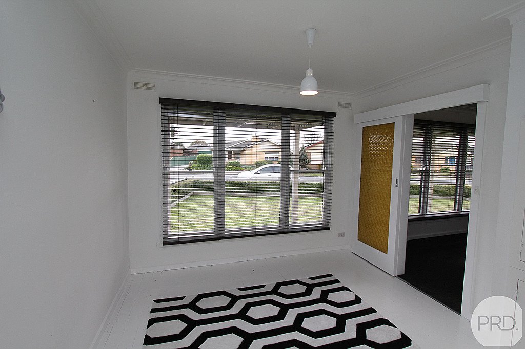271 Vickers Street SEBASTOPOL 14