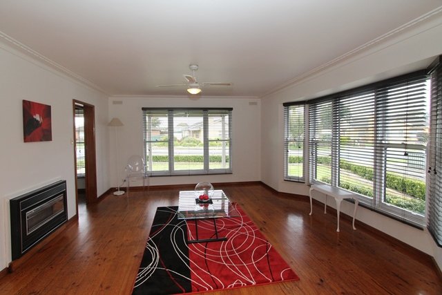 271 Vickers Street SEBASTOPOL 2