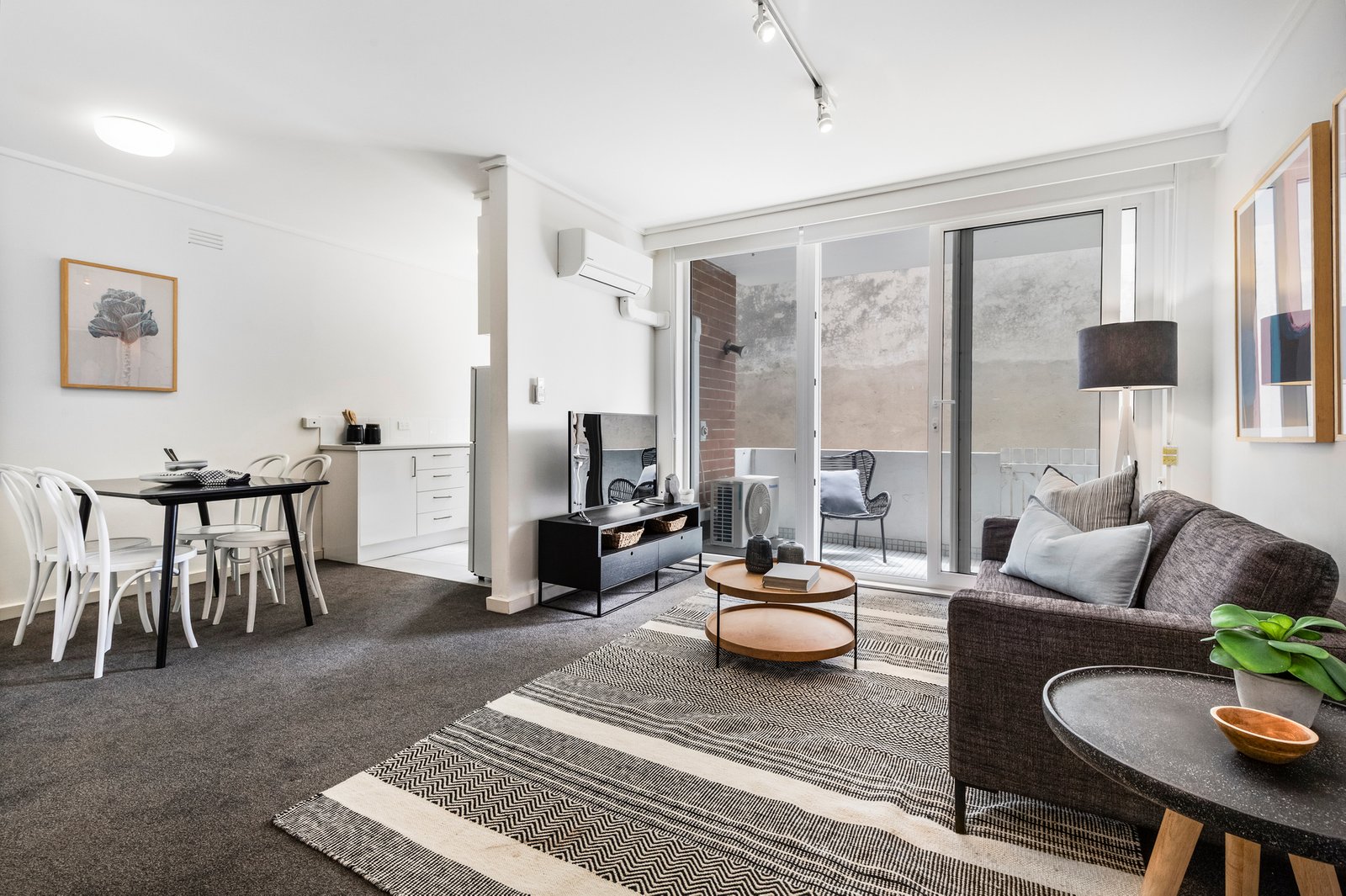 Gallery: 27/12 Clyde Street
