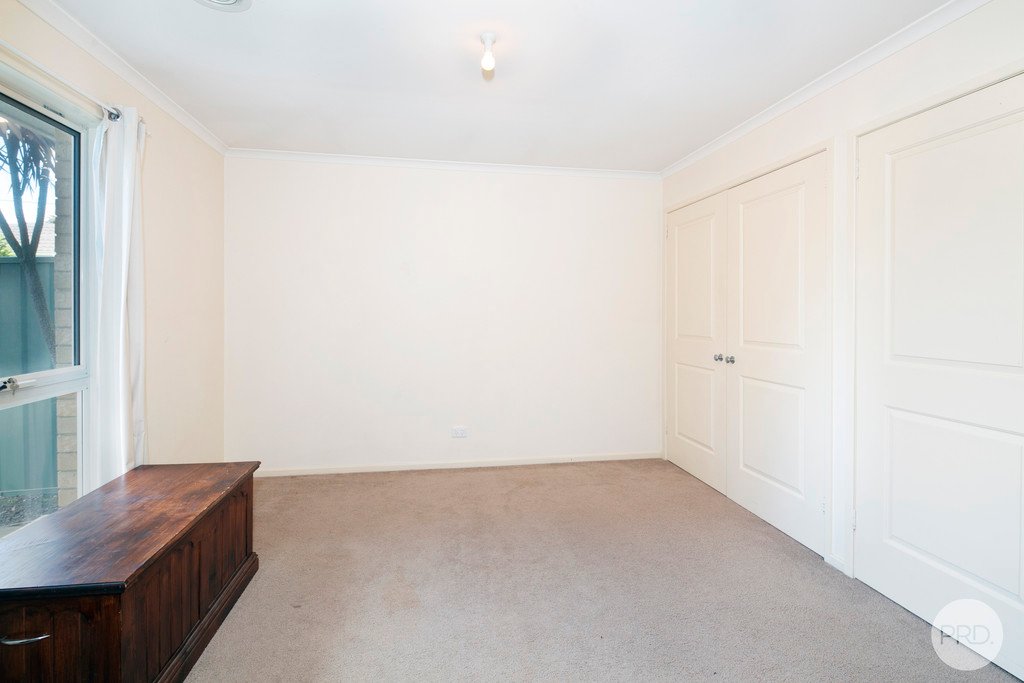 2/712 Geelong Road CANADIAN 6