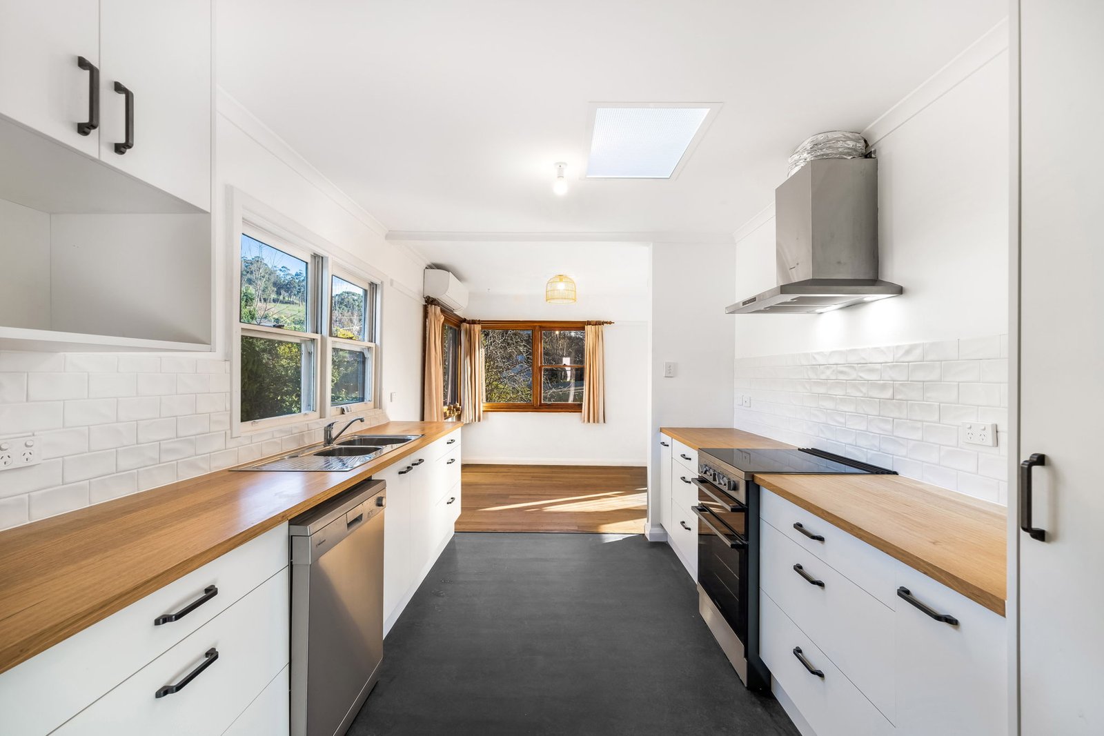 2712 Huon Highway HUONVILLE 5