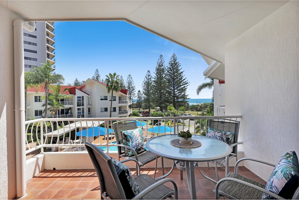 27/136 The Esplanade Burleigh Heads 4