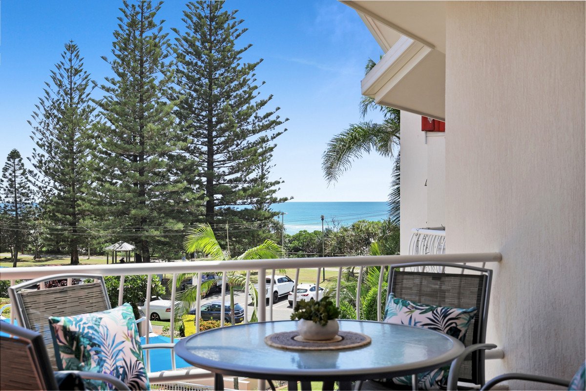 27/136 The Esplanade Burleigh Heads 5