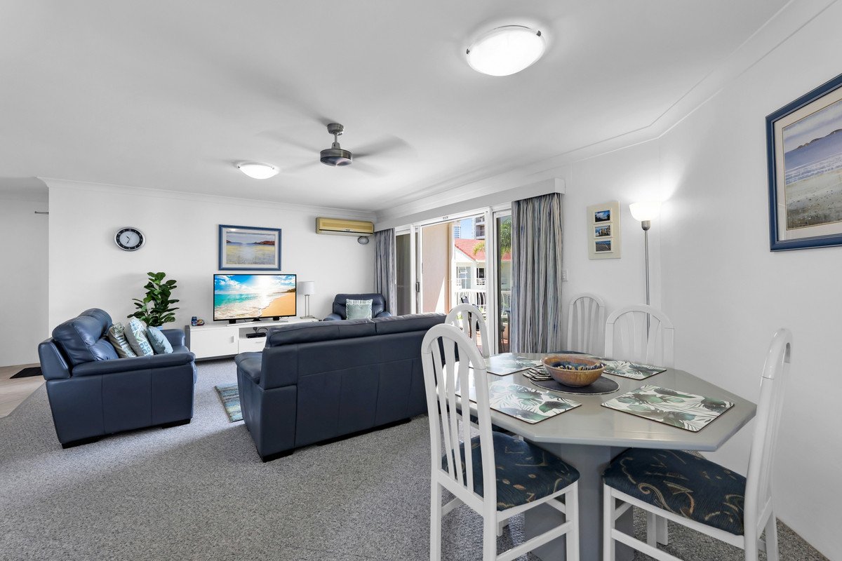 27/136 The Esplanade Burleigh Heads 10