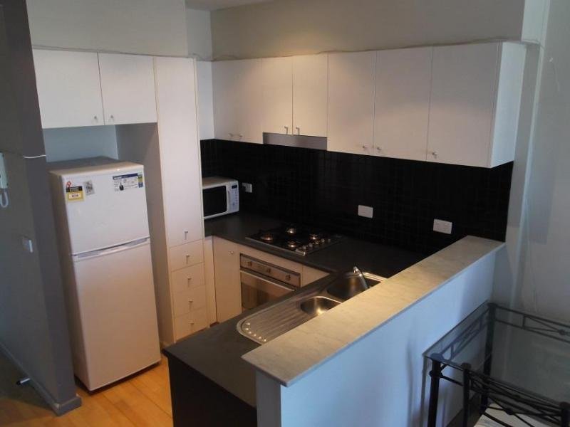 Gallery: 2713/87 Franklin Street