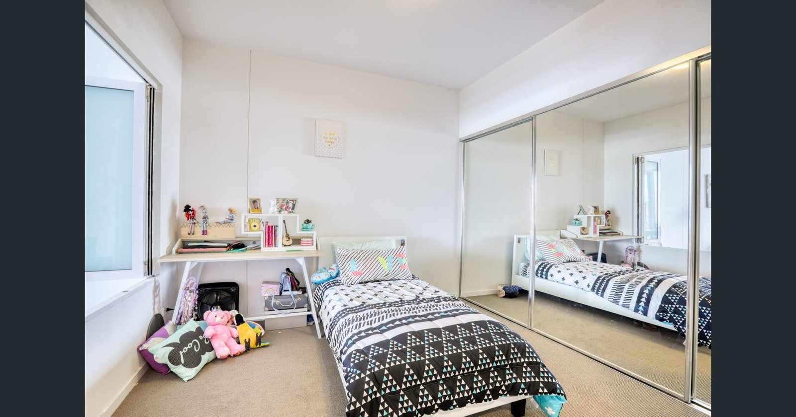 2715/397 Christine Avenue VARSITY LAKES 7