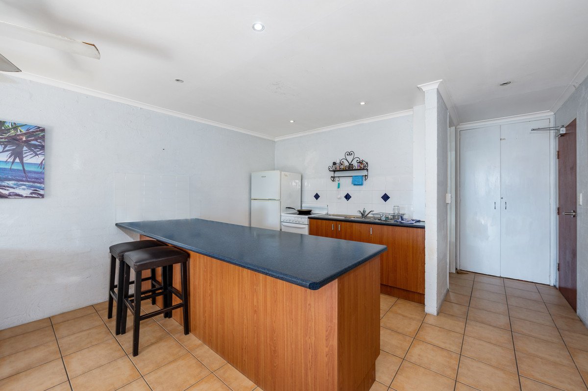 27/1849-1851 Gold Coast Highway BURLEIGH HEADS 6