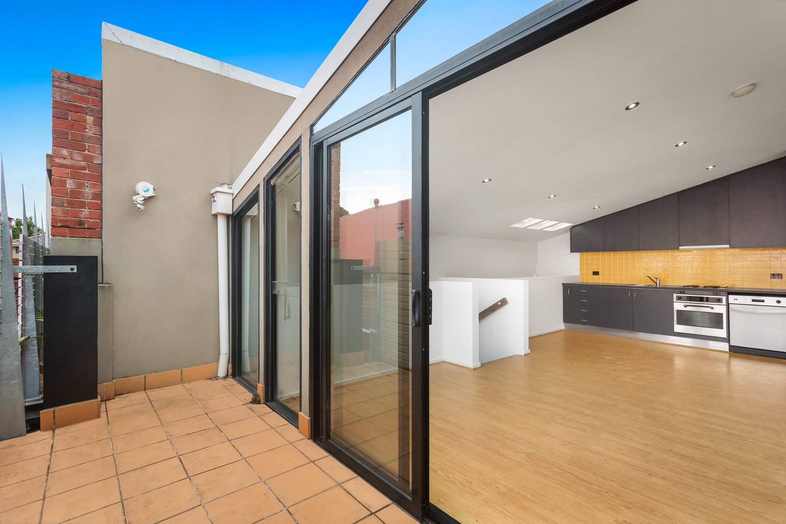 Real Estate and Property in 2/719 Glen Huntly Road, Caulfield, VIC