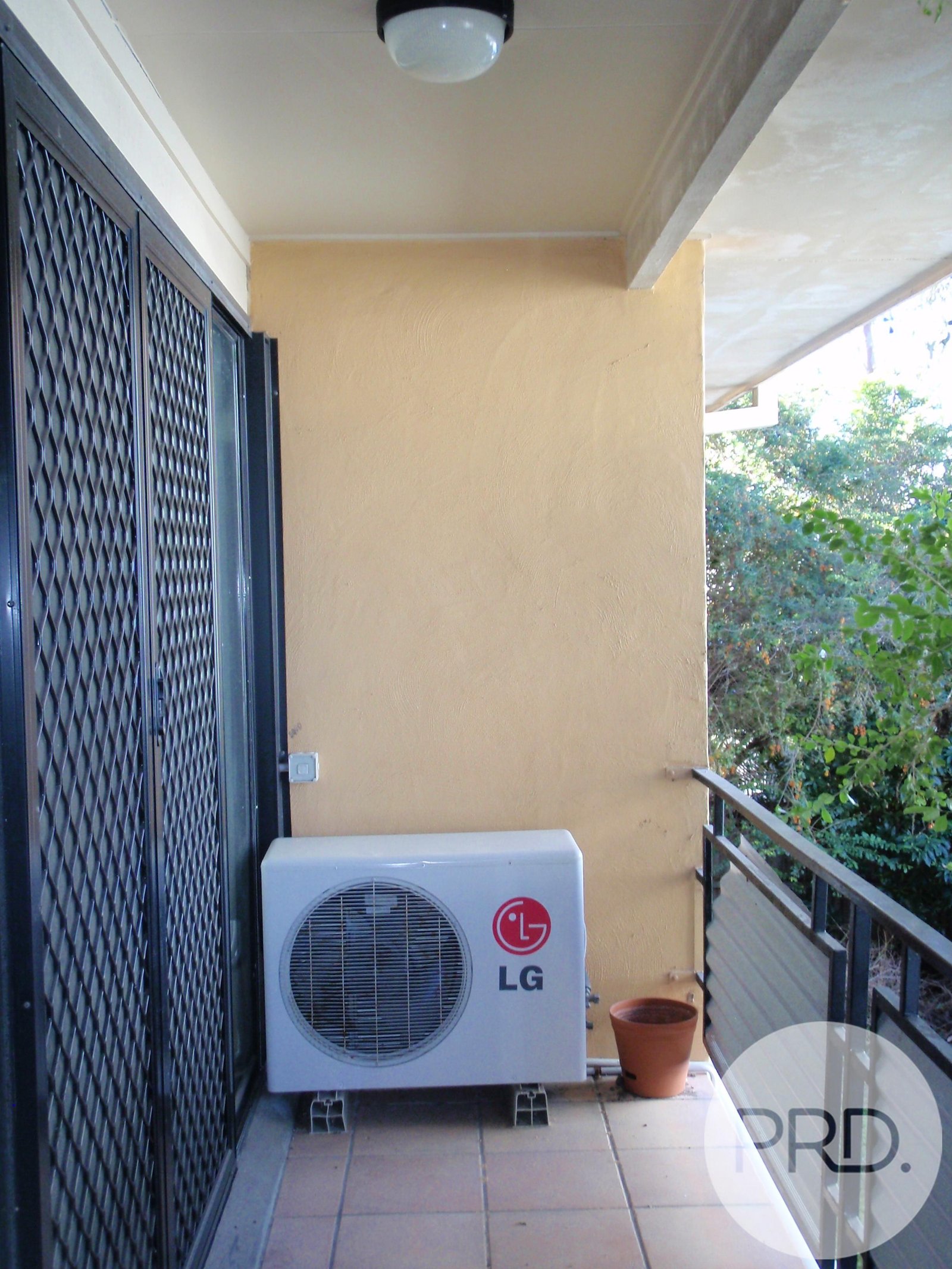 2/72 Jenner Street NUNDAH 6