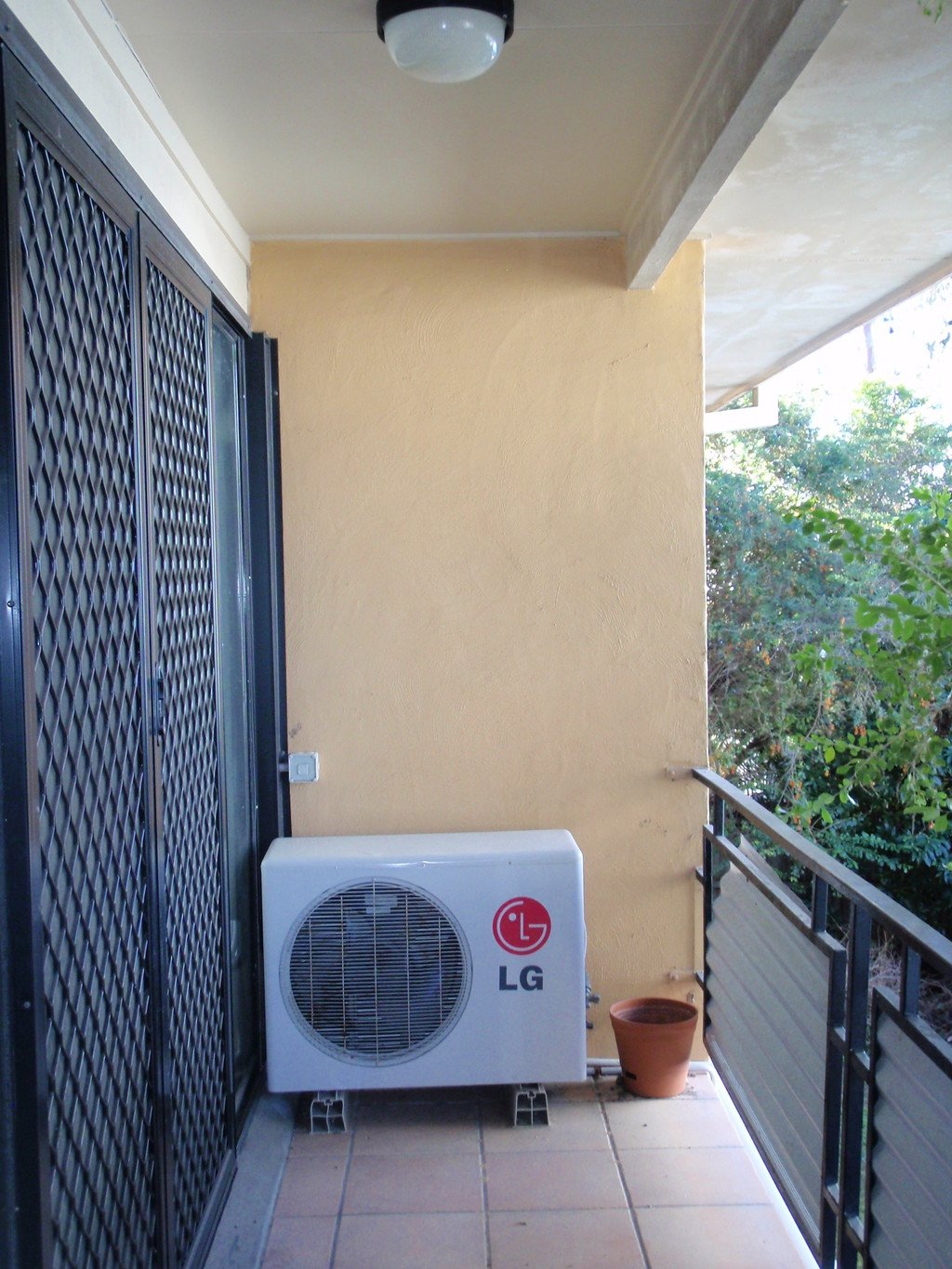 2/72 Jenner Street NUNDAH 7