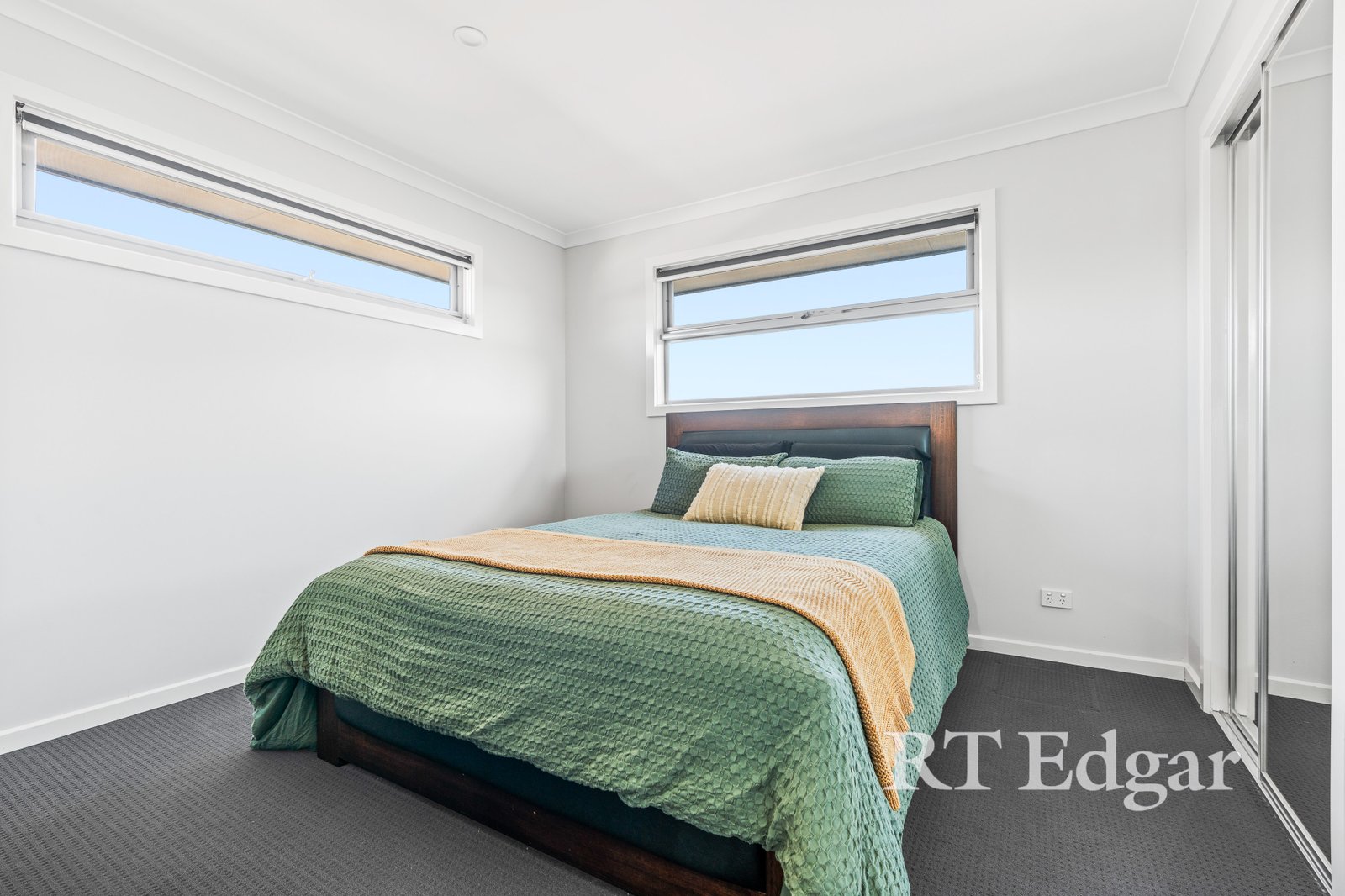 Real Estate and Property in 2/72 Liston Avenue, Reservoir, VIC