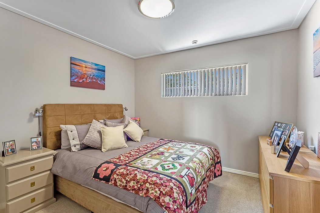 2/72 Magnus Street NELSON BAY 9