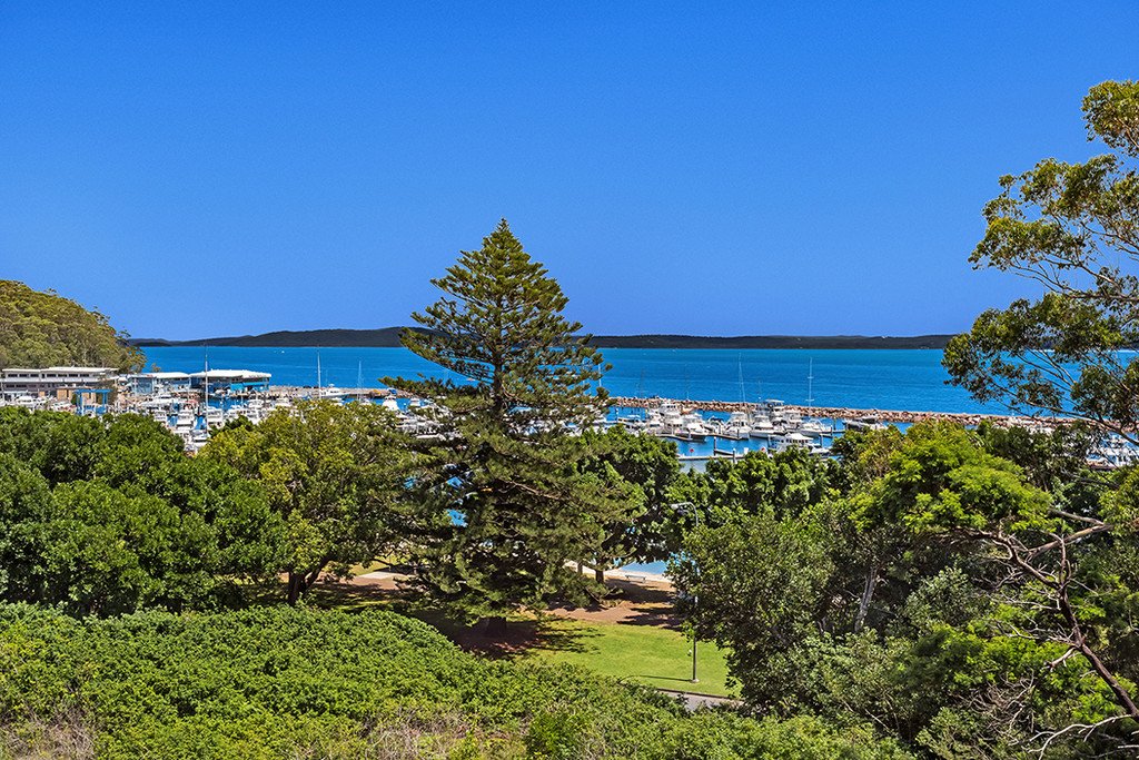 2/72 Magnus Street NELSON BAY 19