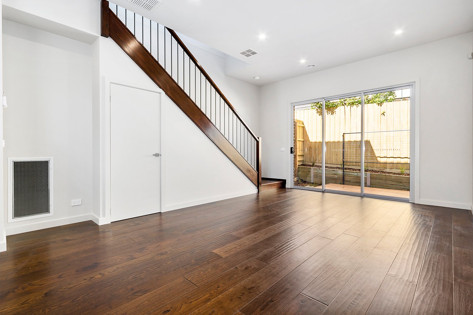 Real Estate and Property in 2/72 Medway Street, Box Hill North, VIC