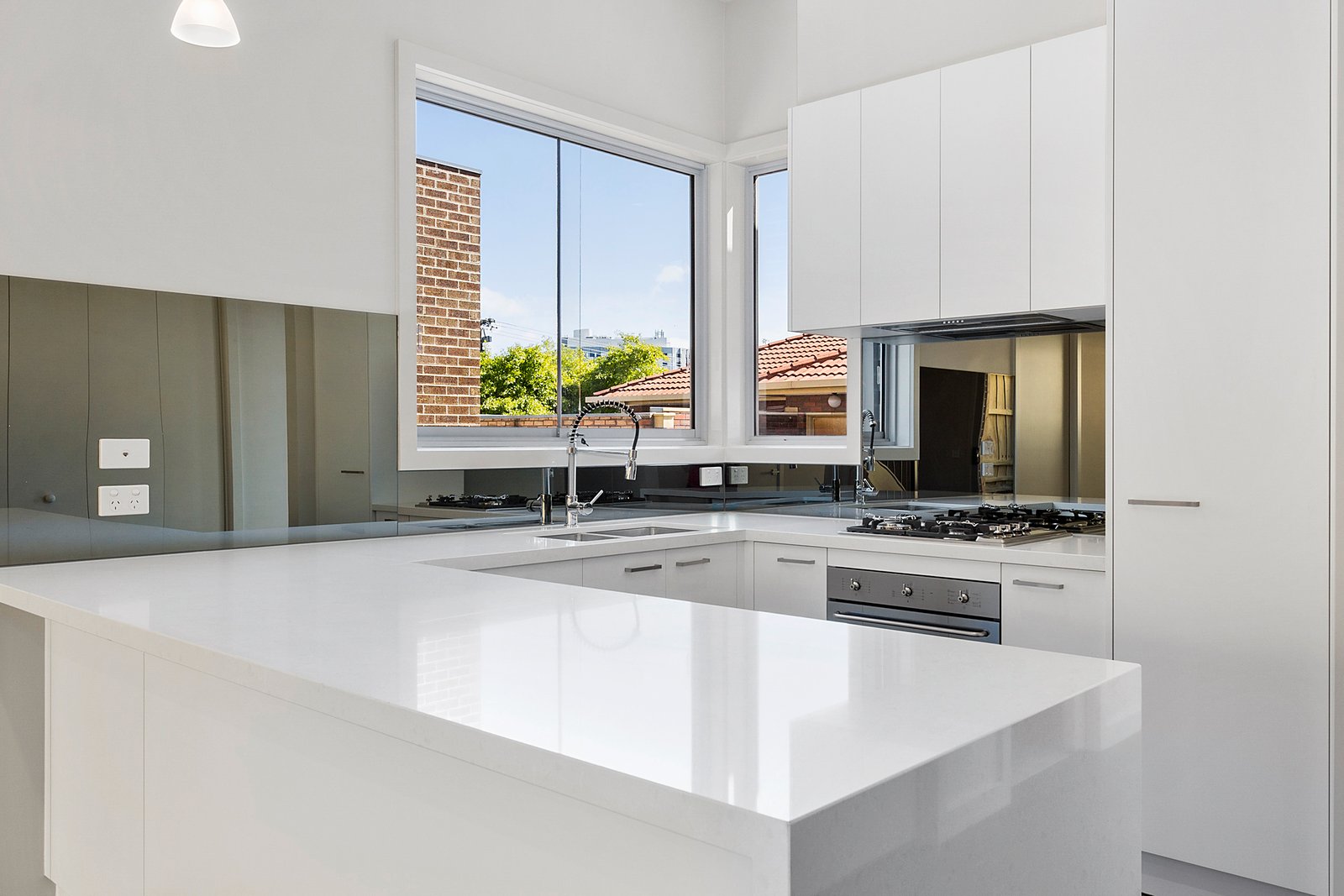 Real Estate and Property in 2/72 Medway Street, Box Hill North, VIC