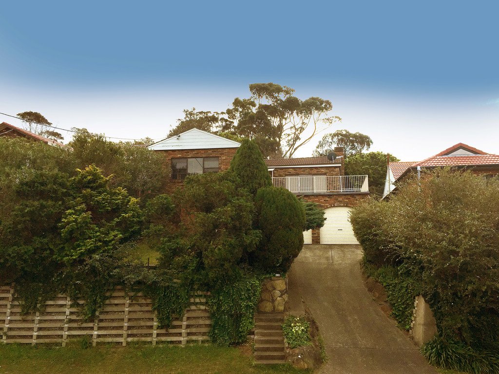 272 Northcliffe Drive LAKE HEIGHTS 1