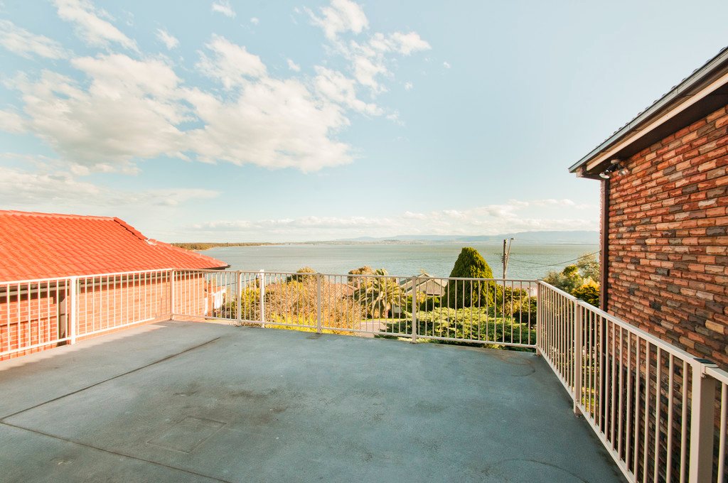 272 Northcliffe Drive LAKE HEIGHTS 2