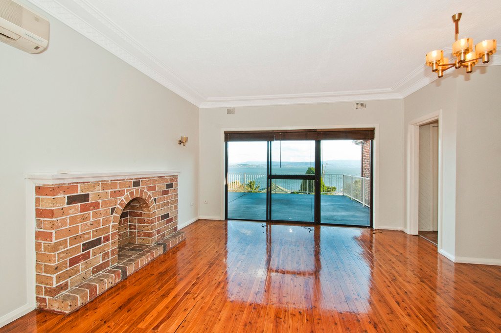 272 Northcliffe Drive LAKE HEIGHTS 7