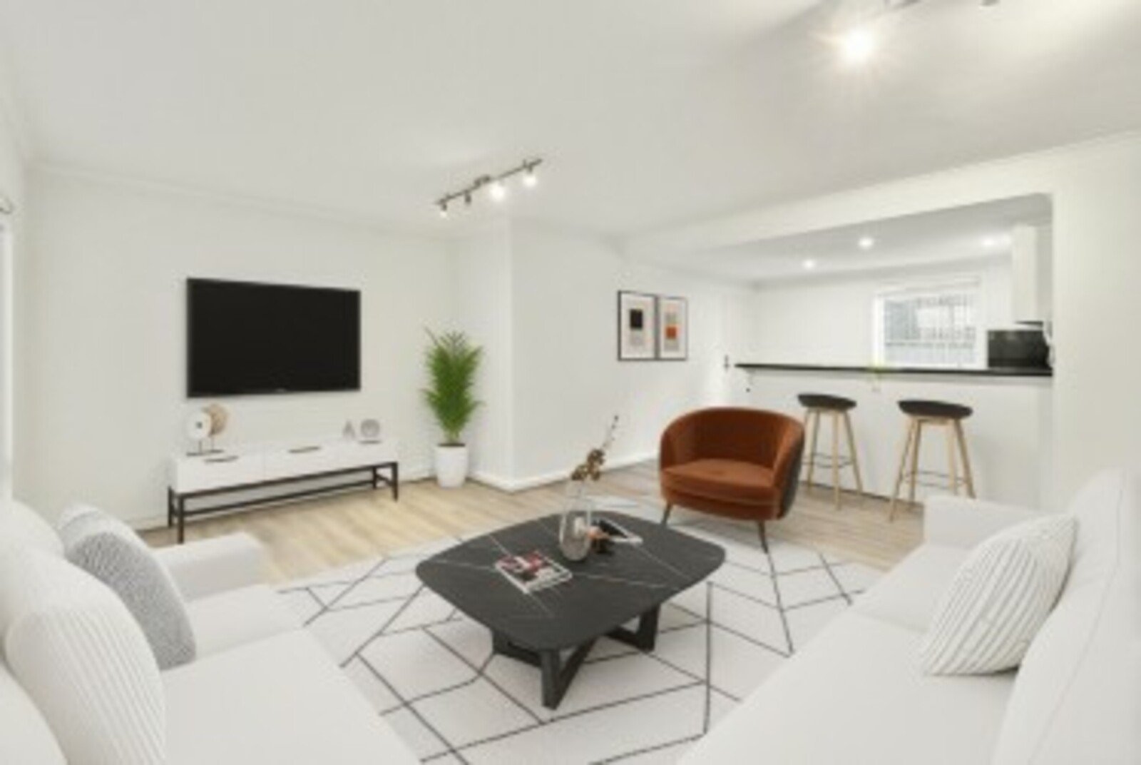 Gallery: 2/72 Roslyn Street