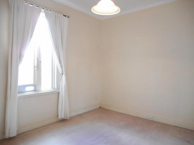 Gallery: 272 Ross Street