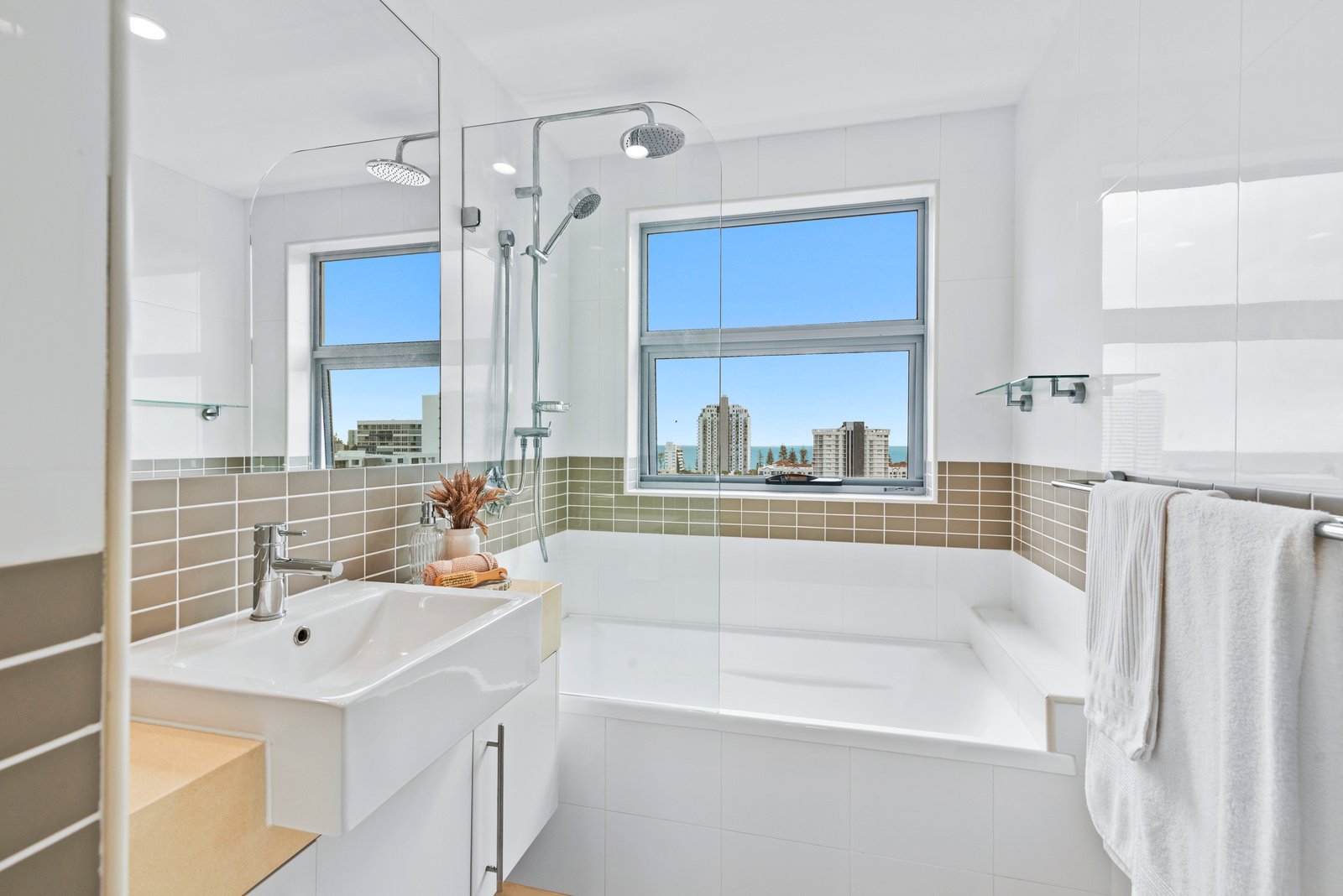 27/20-22 Thomson Street TWEED HEADS 14