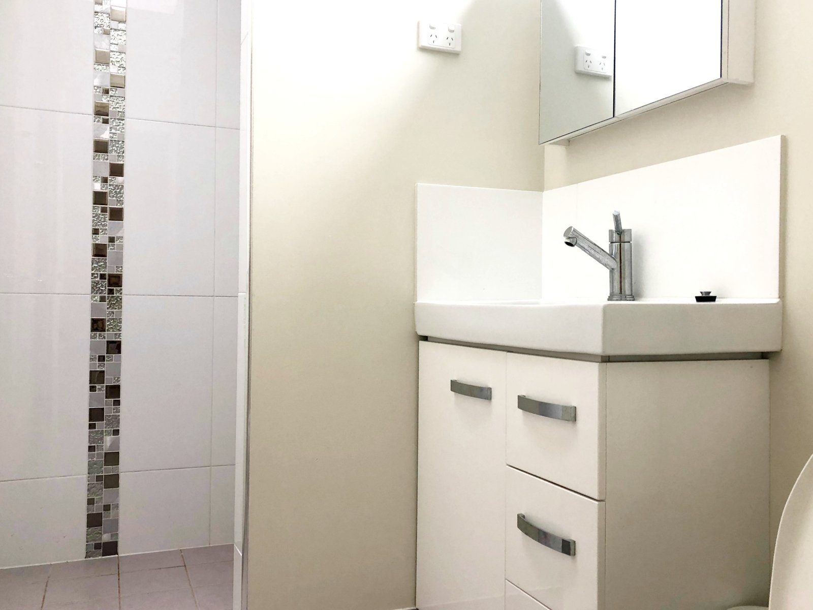 27/28 Island Drive CANNONVALE 6