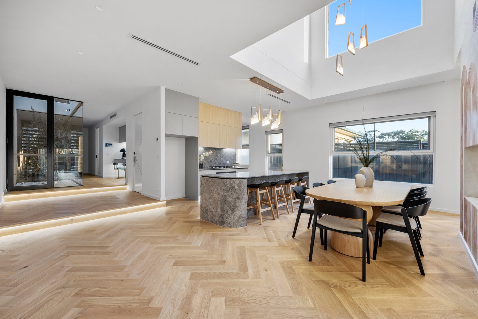 Gallery: 272A Warrigal Road
