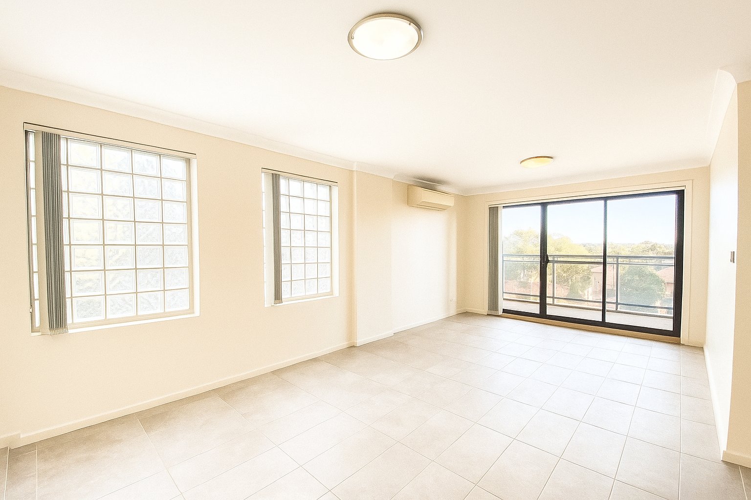 27/3-5 Goulburn Street LIVERPOOL 2