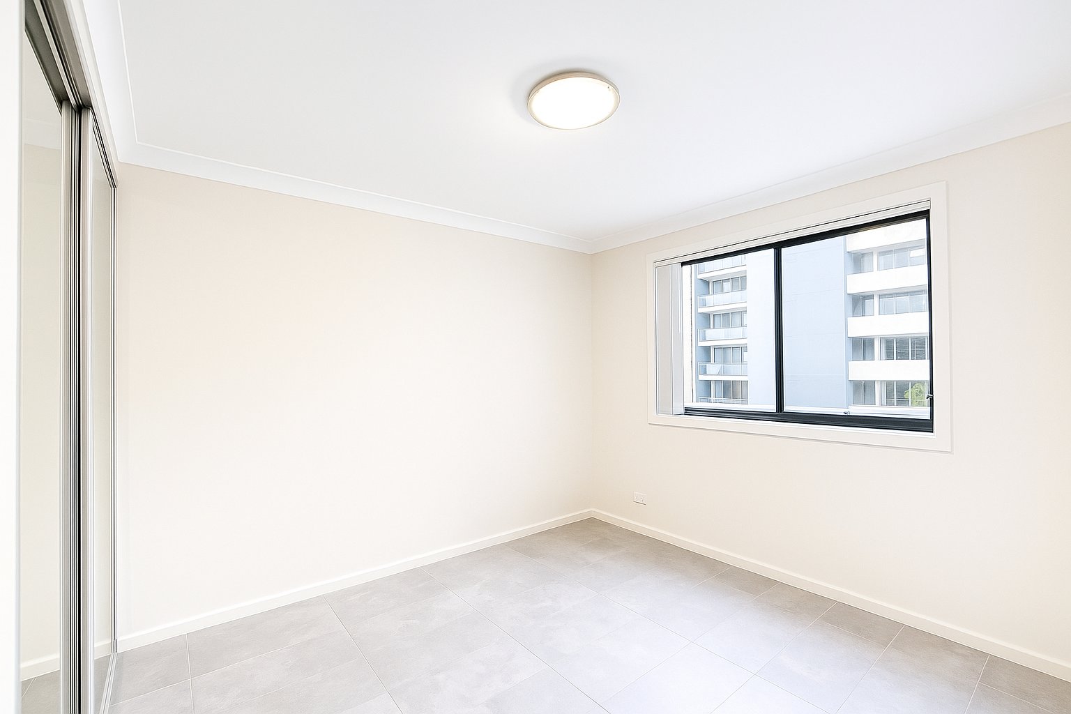 27/3-5 Goulburn Street LIVERPOOL 6