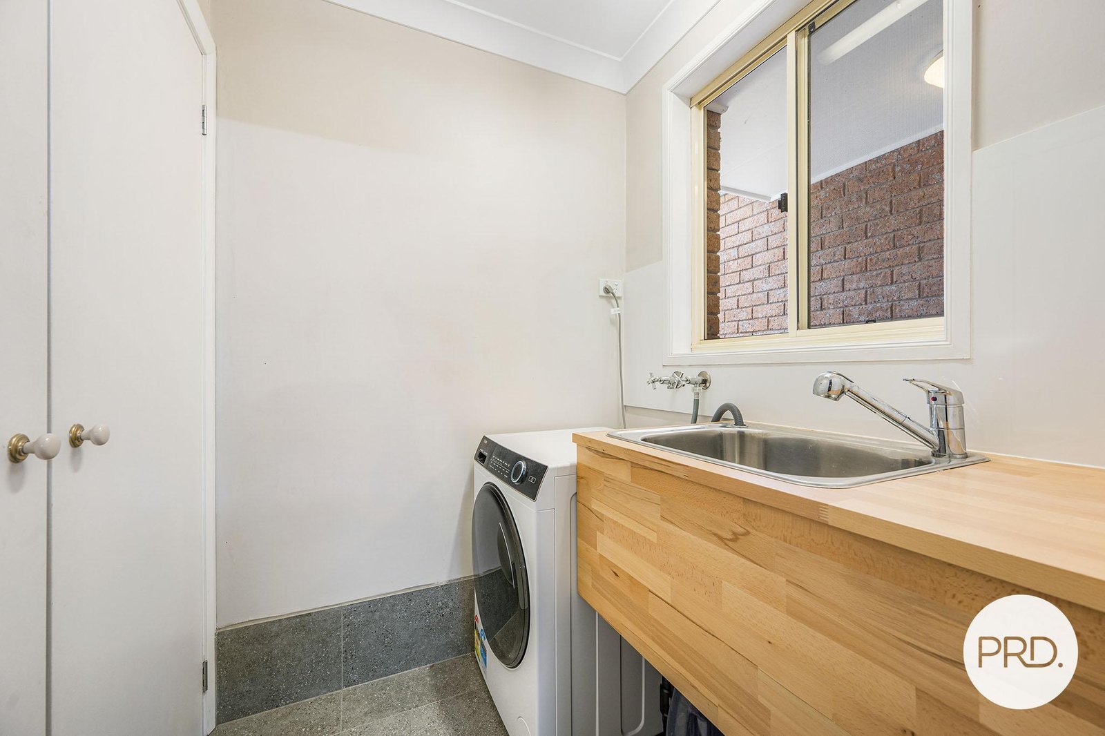 2/73 Norman Street LAURIETON 11