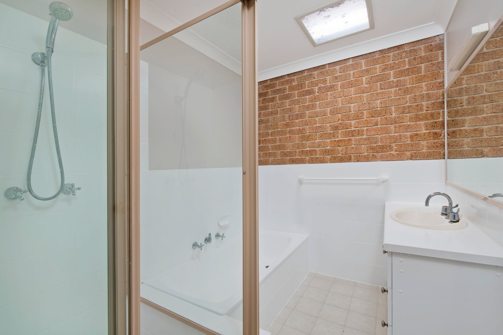 2/73 Norman Street LAURIETON 7